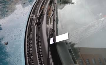 Televízia a nahnevaní vodiči, situácia na ulici Jaseňová sa vyhrocuje