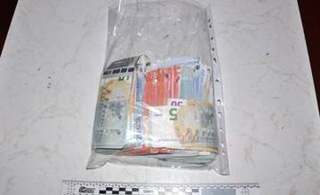 Žilinskí kriminalisti odhalili podozrivých z krádeže hotovosti viac ako 5000 eur
