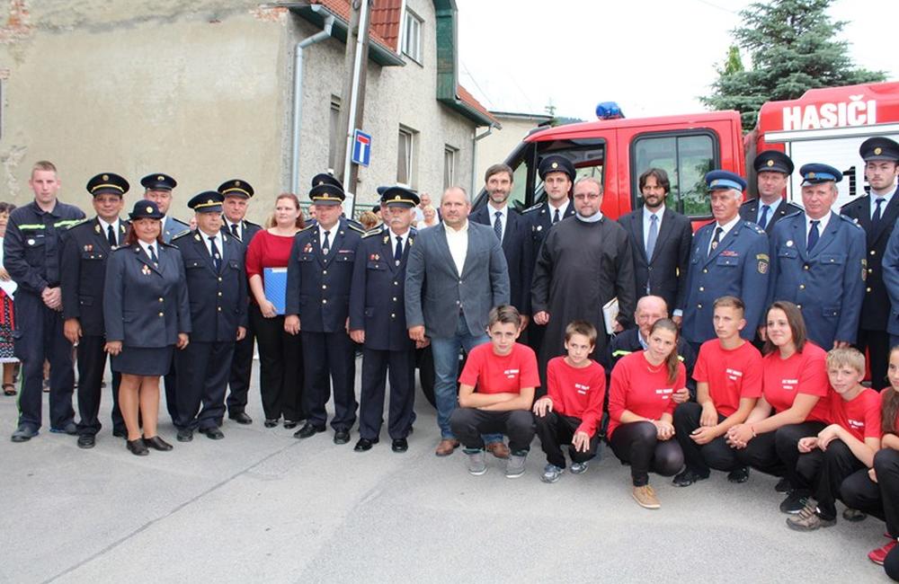 Nové hasičské vozidlo pre DZH Brodno, foto 1