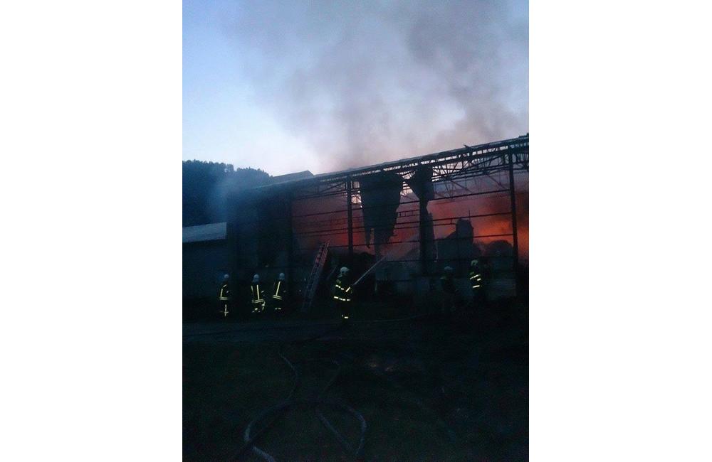 Požiar ovčína v obci Belá Zlieň 4.5.2015, foto 3