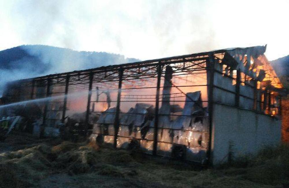 Požiar ovčína v obci Belá Zlieň 4.5.2015, foto 4