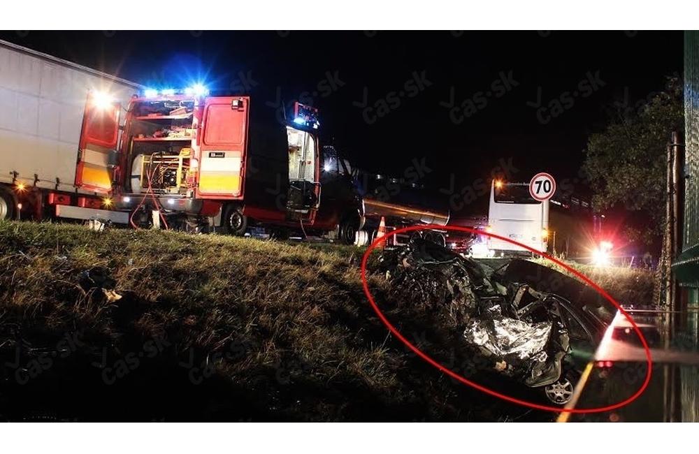 Tragická dopravná nehoda pri obci Kysucký Lieskovec 14.9.2015, foto 3