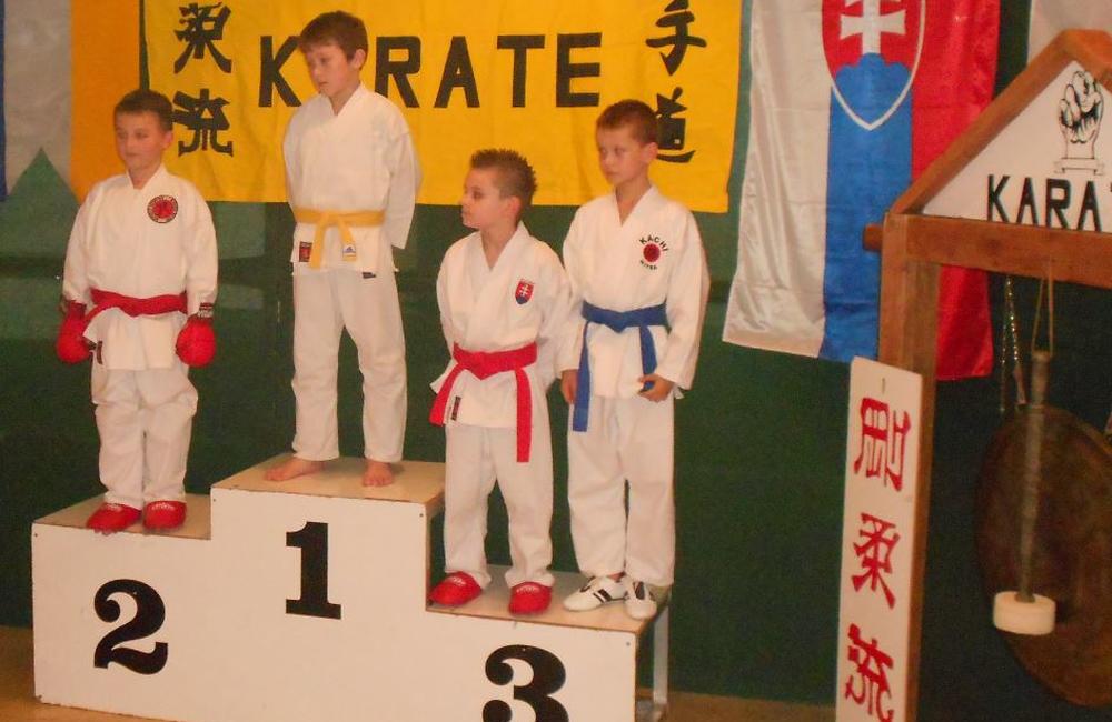 9 medailí pre Karate Klub AC Uniza Žilina na MSsZK, foto 5