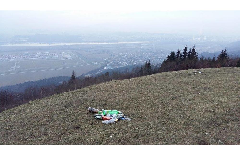 Straník Žilina Silvester a neporiadok 2015, foto 2