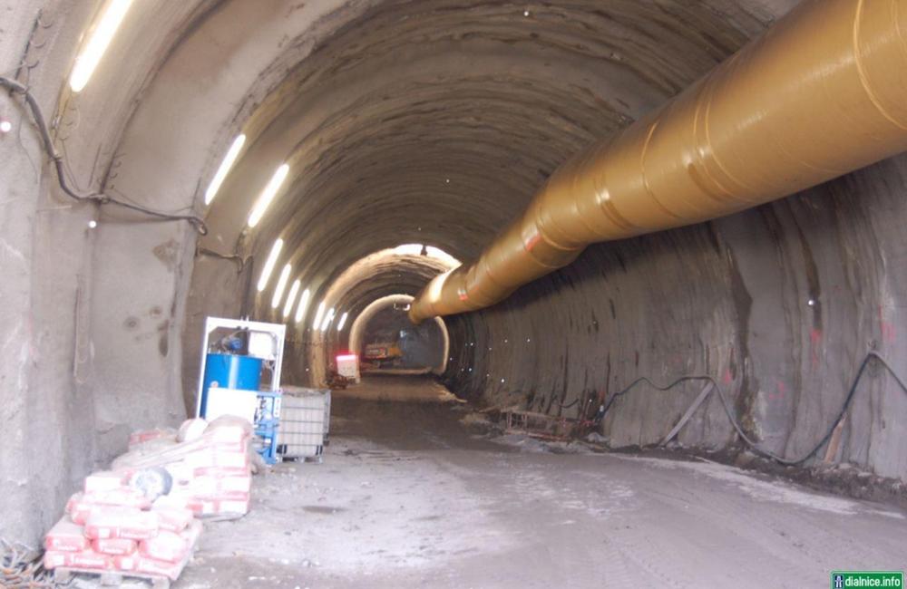Na tuneli Višňové je vyrazených viac ako 600 metrov, foto 3