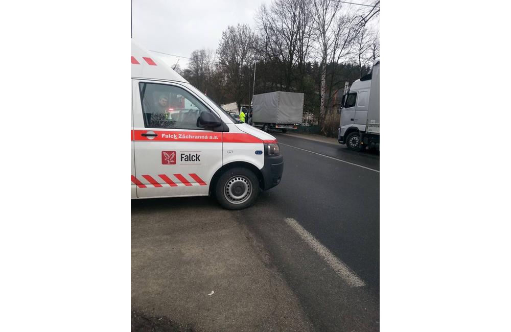 Nehoda Kysuce Podzávoz kamión 25.02.2016, foto 1