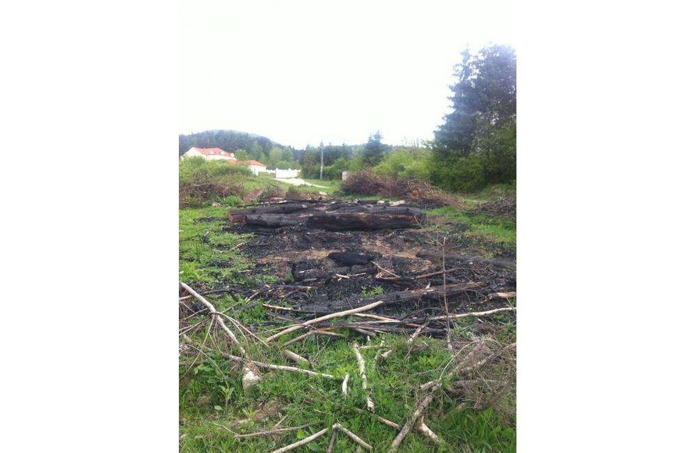 Požiar lesa na Hradisku 11.05.2016, foto 6