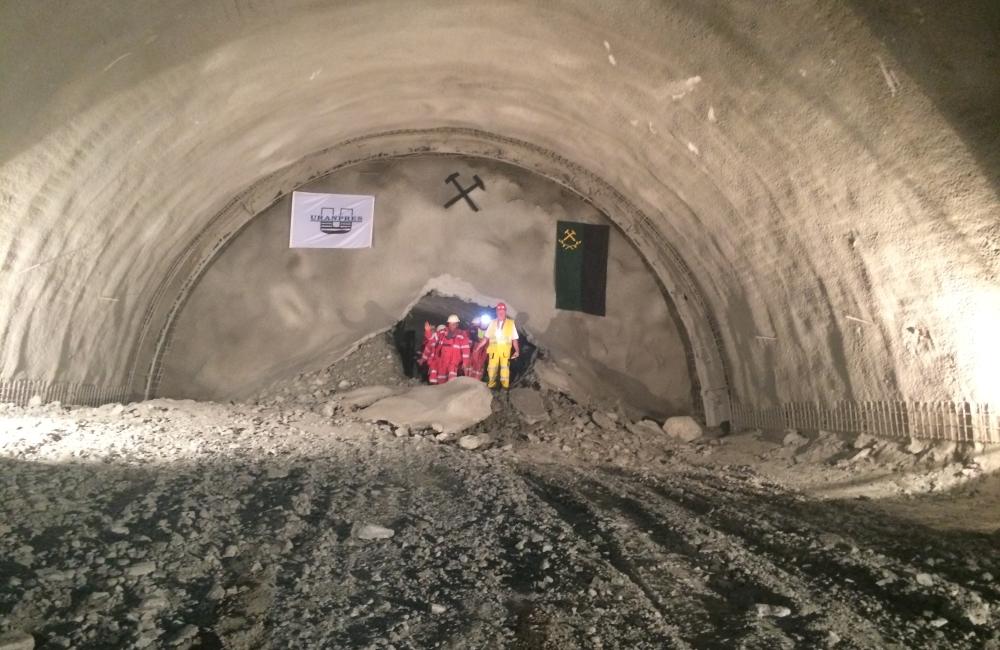 Prerazenie tunela Ovčiarsko 12.7.2016 - druhá tunelová rúra, foto 2