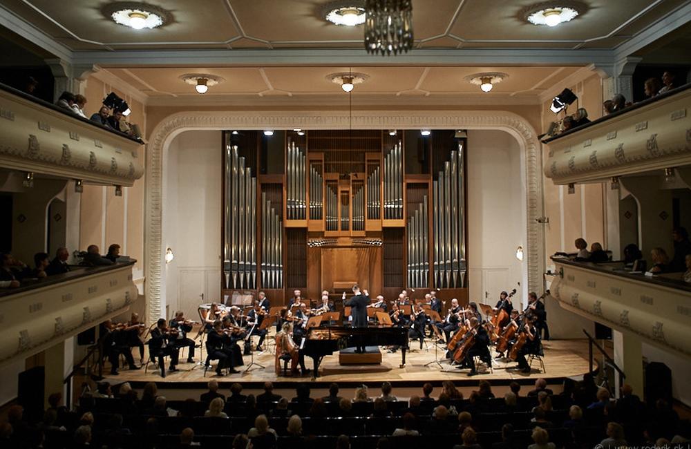 Fotografie z otváracieho koncertu 43. sezóny Štátneho komorného orchestra Žilina, foto 16