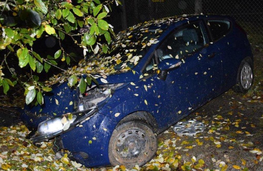 Mladíci ukradli auto, najmladší mal len 14 rokov, foto 1