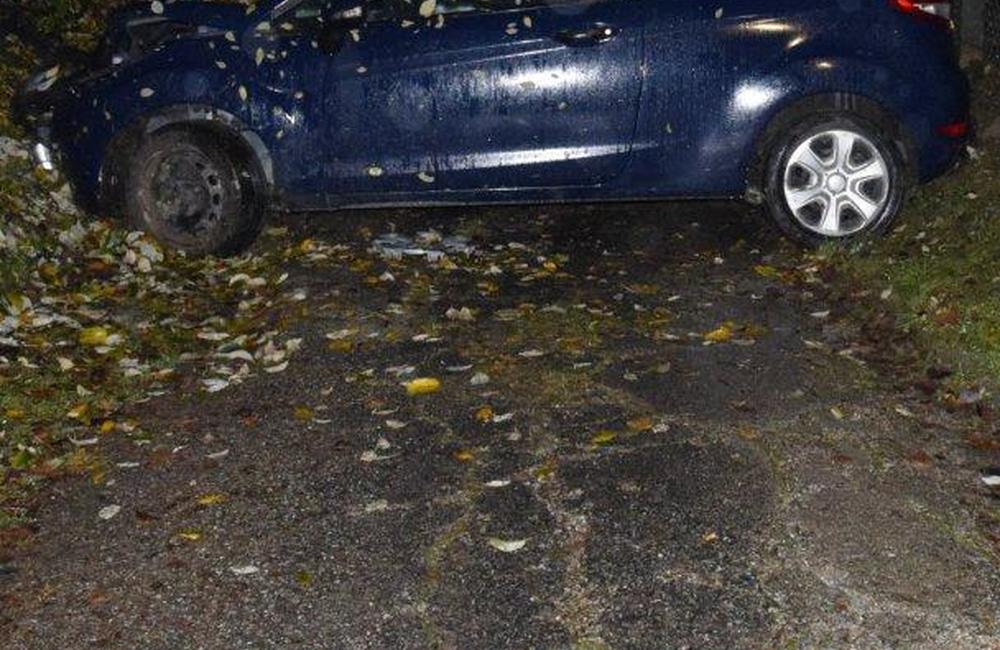 Mladíci ukradli auto, najmladší mal len 14 rokov, foto 5