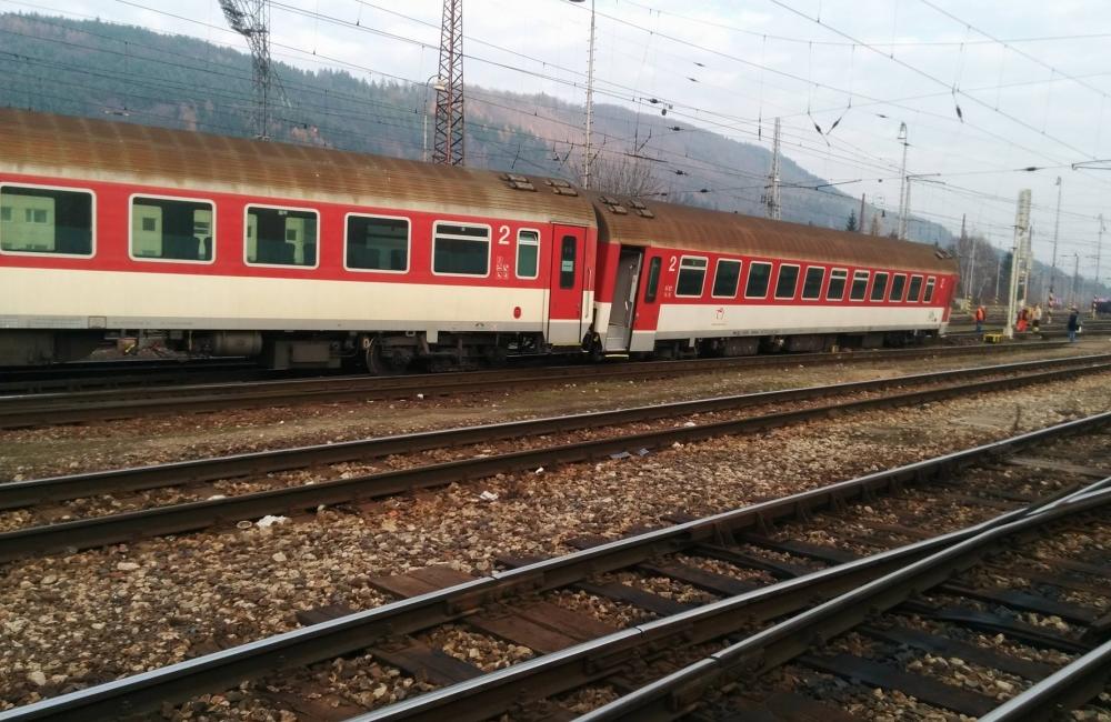 Aktuálne: Na železničnej stanici v Žiline sa vykoľajil vlak, foto 3