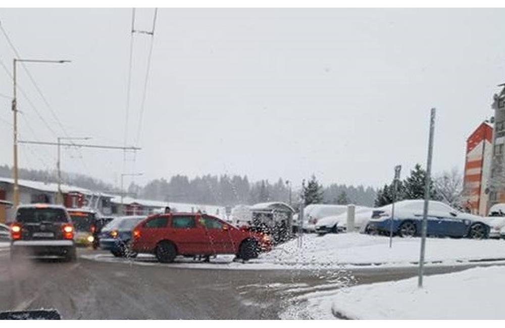 Sneženie zaskočilo cestárov, foto 9