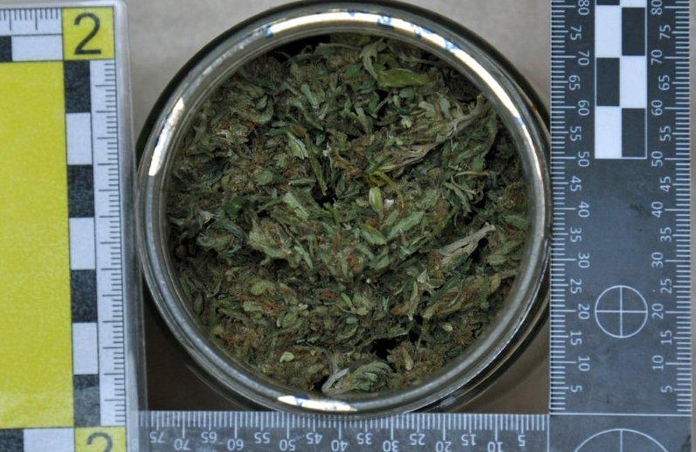 Marihuana a pervitín u mladíka v Turčianskych Tepliciach, foto 5
