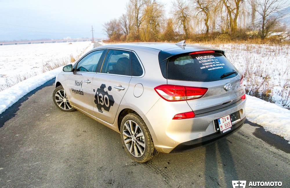 Hyundai i30 1,6 CRDi HP Now! a Hyundai i30 1,4 T-GDi Enter, foto 36
