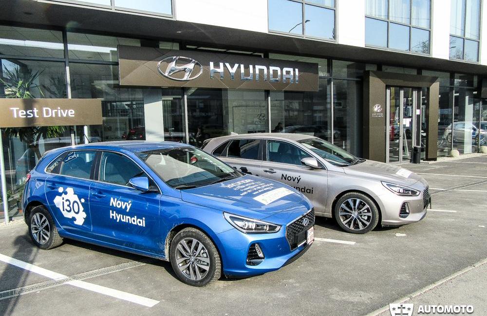 Hyundai i30 1,6 CRDi HP Now! a Hyundai i30 1,4 T-GDi Enter, foto 38