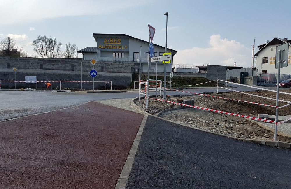 Chýbajúci chodník pri kruhovom objazde v Celulózke, foto 3