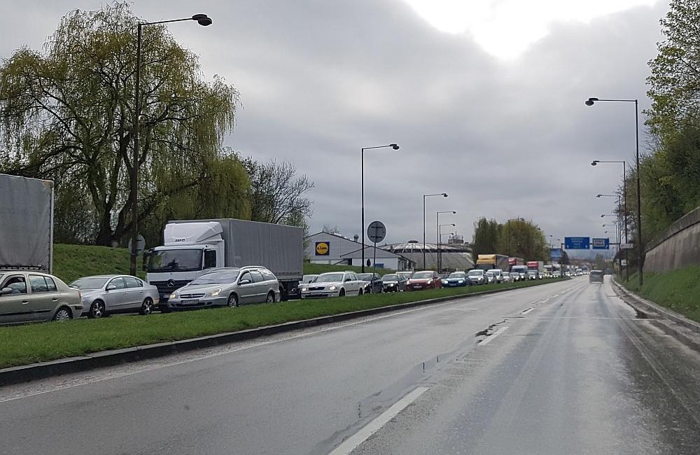 Dopravný kolaps v Žiline - 13.4.2017, foto 7