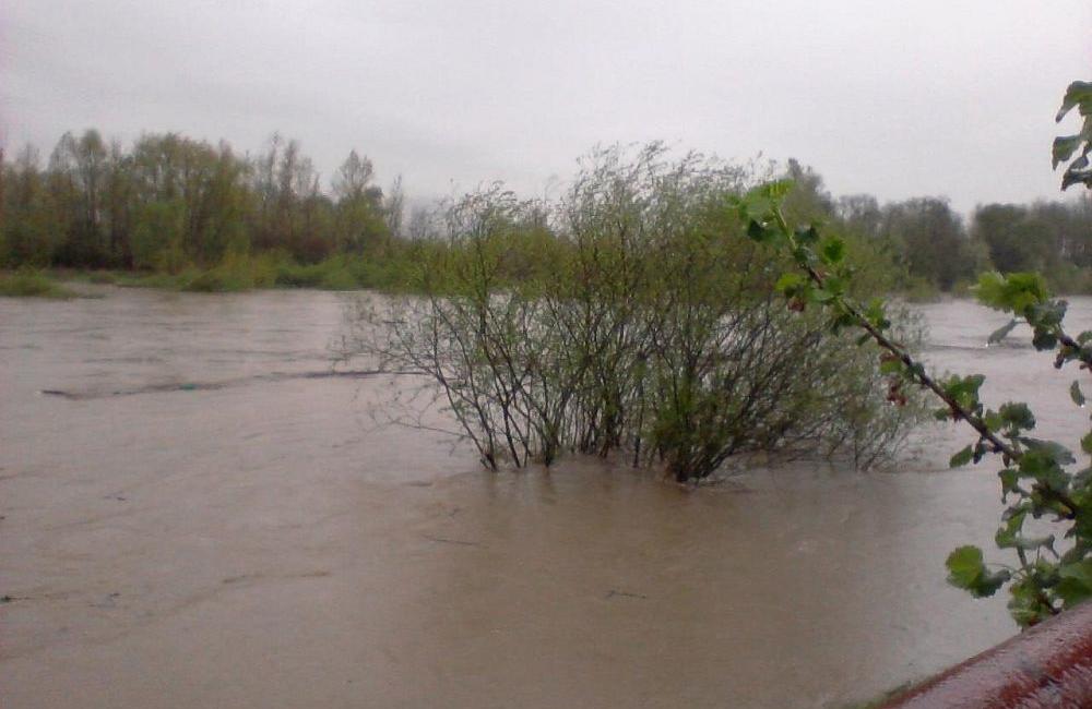 Záplavy, povodne a kamenná lavína vo Višňovom, foto 2