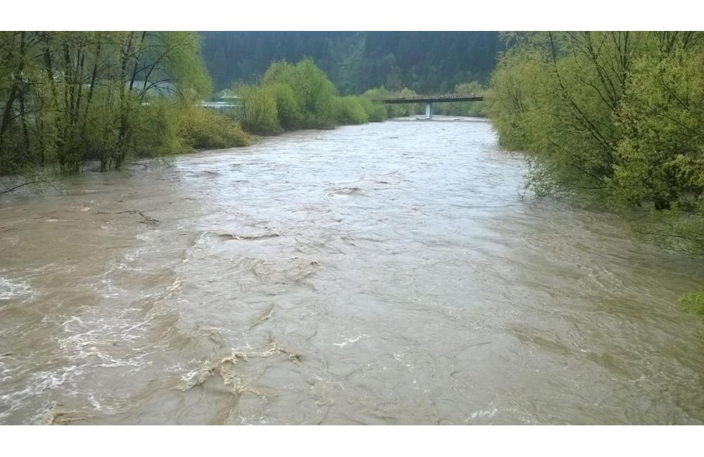 Záplavy, povodne a kamenná lavína vo Višňovom, foto 8