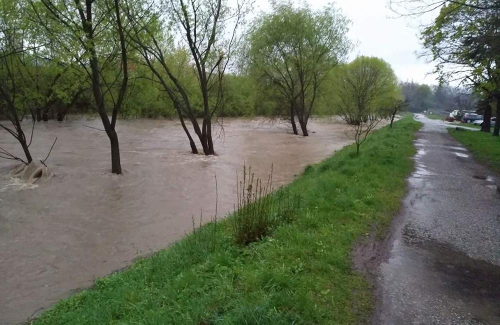 Záplavy, povodne a kamenná lavína vo Višňovom, foto 22