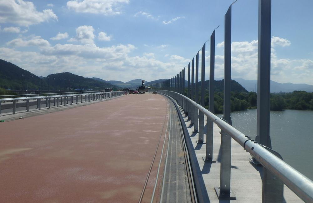 NDS zverejnila aktuálne fotky zo stavby diaľnice D3 v Žiline, práce postupne finišujú, foto 6