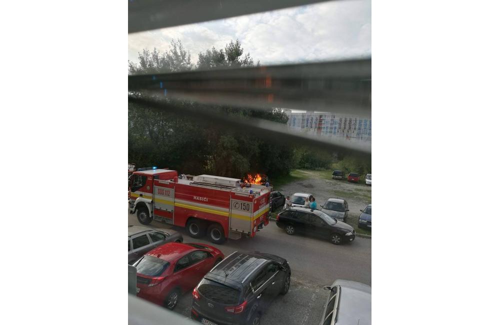 Požiar osobného auta na sídlisku Solinky 14.8.2017, foto 4