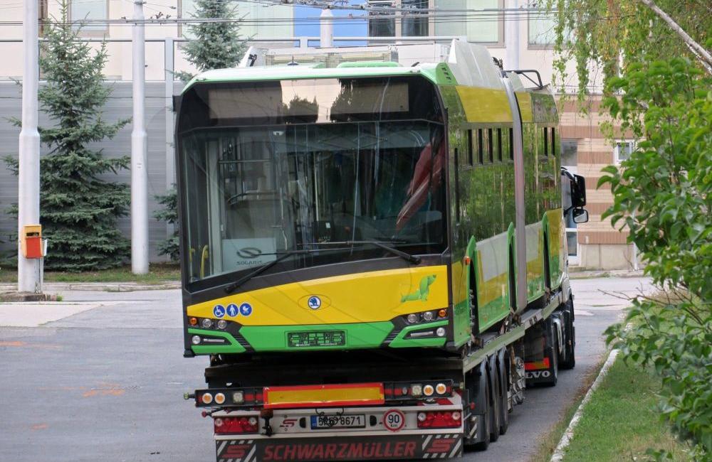 Prvý trolejbus Škoda 27 Tr Solaris dorazil na skúšky do Bratislavy, foto 3