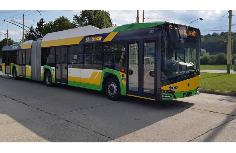 Nový trolejbus DPMŽ , foto 2