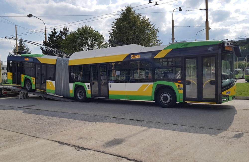 Nový trolejbus DPMŽ , foto 3