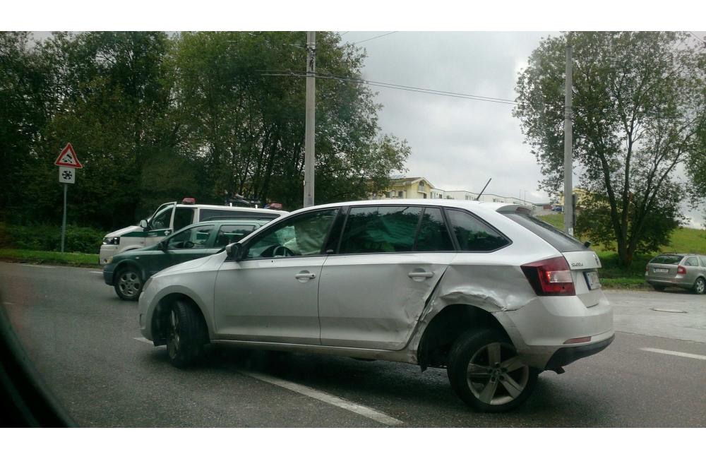 Dopravná nehoda v Jame na sídlisku Vlčince - 3.9.2017, foto 2