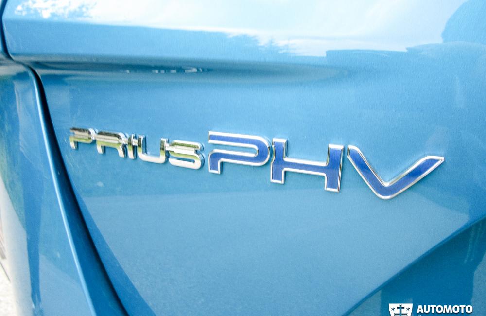 Redakčný test: Toyota Prius Plug-in Hybrid , foto 18