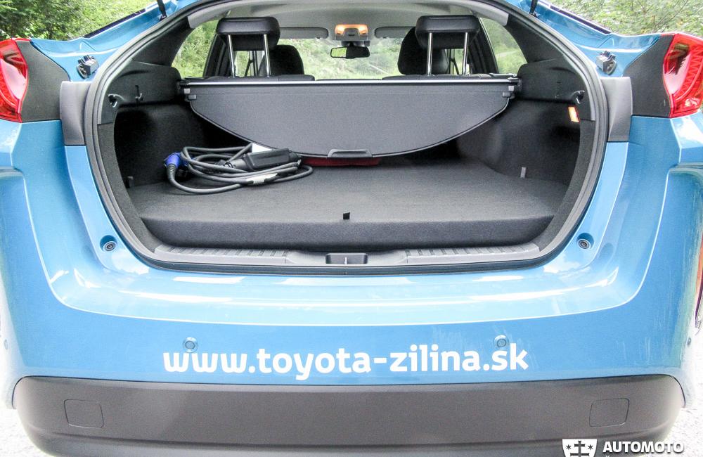 Redakčný test: Toyota Prius Plug-in Hybrid , foto 24