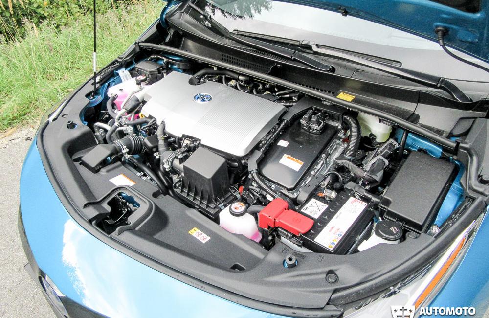 Redakčný test: Toyota Prius Plug-in Hybrid , foto 30