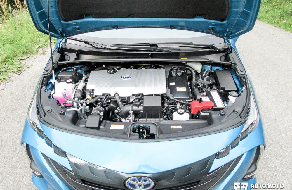 Redakčný test: Toyota Prius Plug-in Hybrid , foto 29