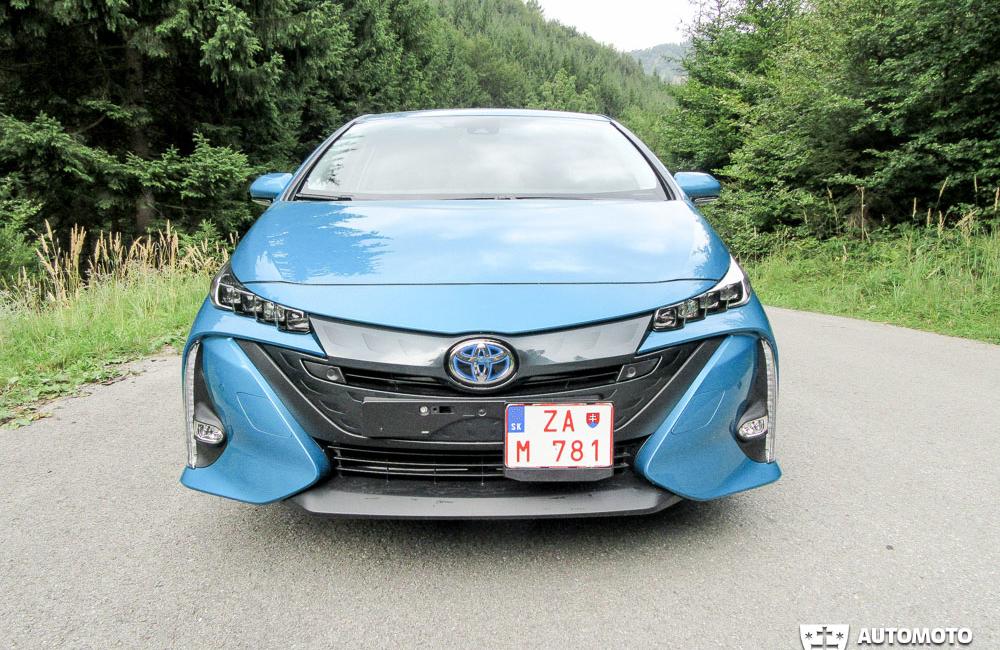 Redakčný test: Toyota Prius Plug-in Hybrid , foto 37