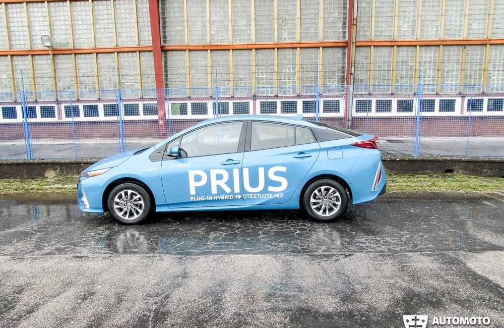 Redakčný test: Toyota Prius Plug-in Hybrid , foto 65