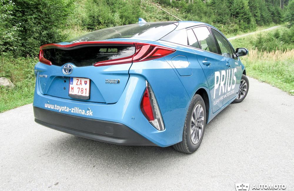 Redakčný test: Toyota Prius Plug-in Hybrid , foto 73