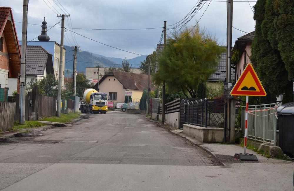 Rekonštrukcia cesty v obci Rosina, foto 1