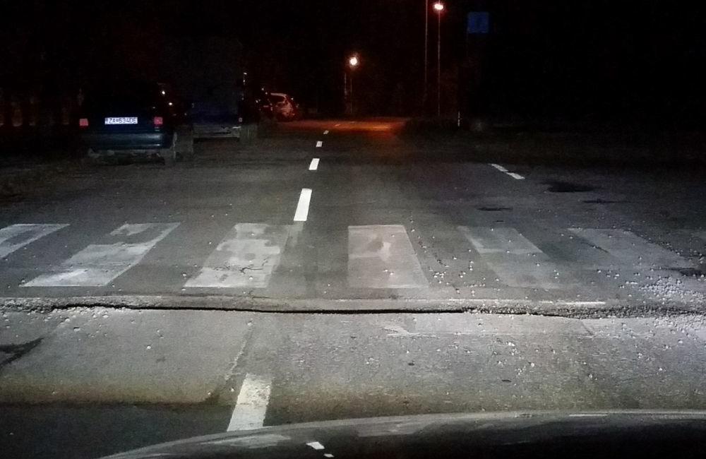 Neoznačené výkopy v ceste na sídlisku Vlčince, foto 2