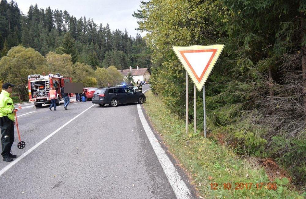 Dve vážne dopravné nehody v Liptovskom Mikuláši - 12.10.2017, foto 3