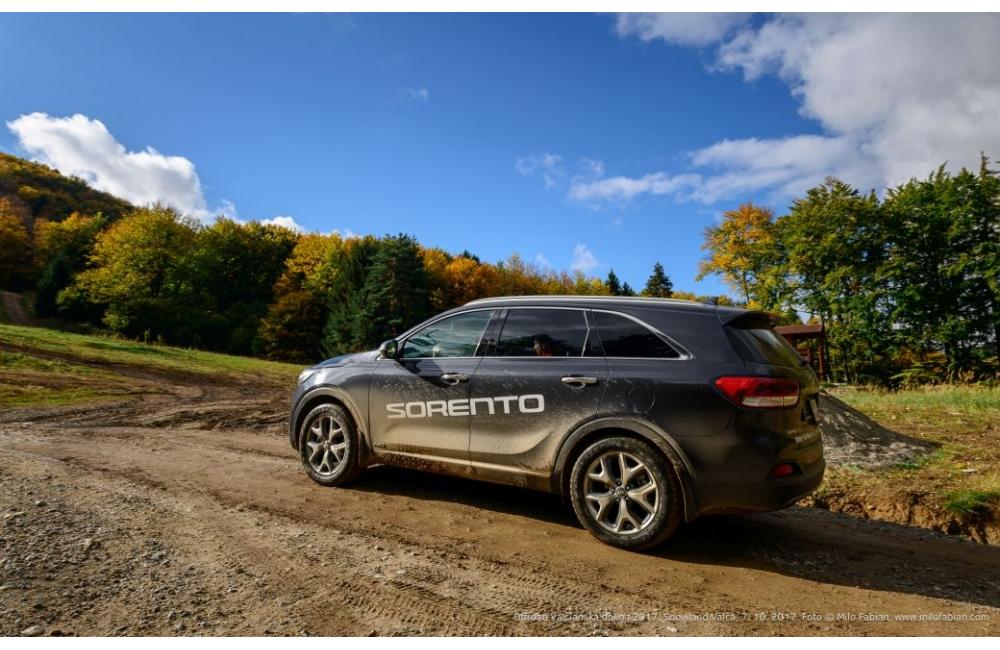 Offroad Valčianska dolina v podaní Mercedes-Benz, Jeep a Kia, foto 107