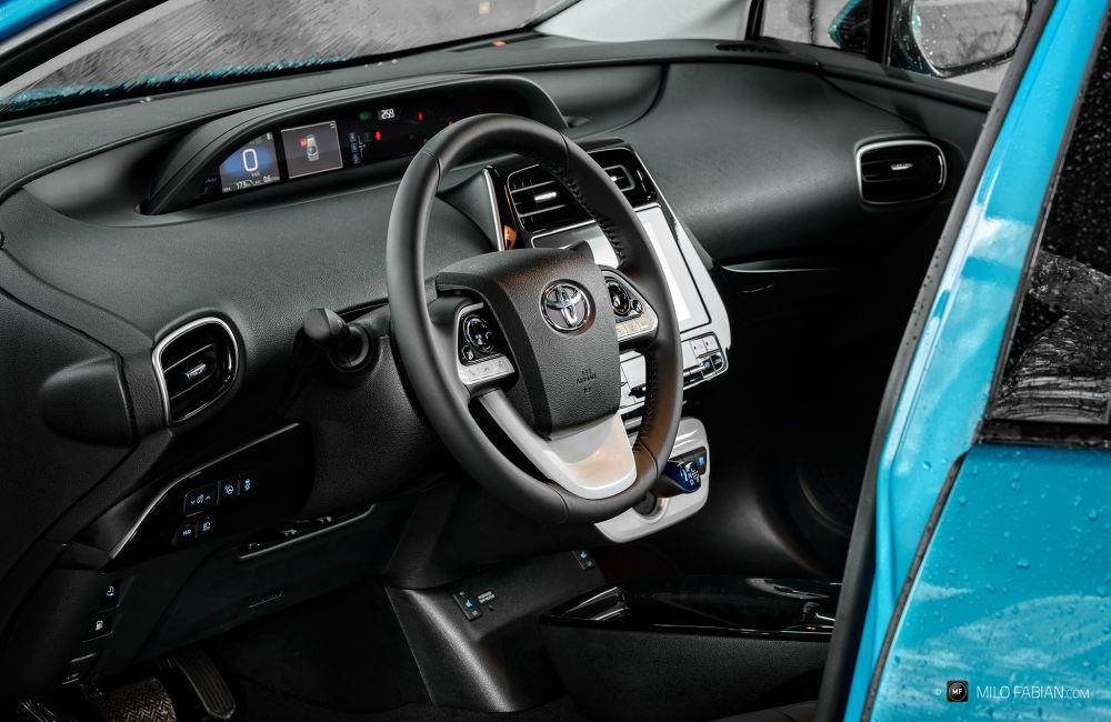 Veľké porovnanie: Hyundai Ioniq Plug-In vs Toyota Prius Plug-In, foto 24