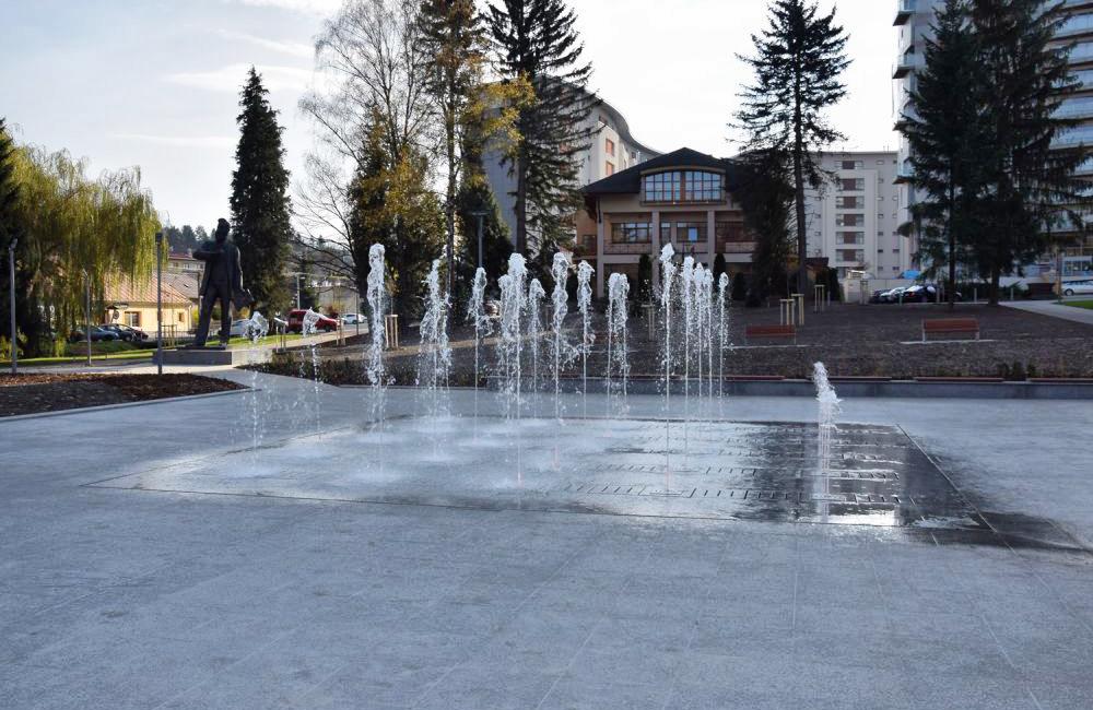 Zrekonštruovaný park Ľudovíta Štúra na Bôriku slávnostne otvorili, foto 1