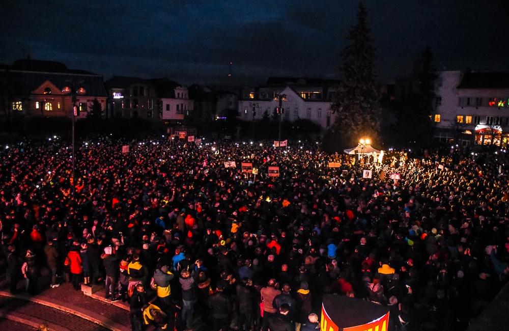 FOTO: Pochod Postavme sa za slušné Slovensko v Žiline 9. marec 2018, foto 53
