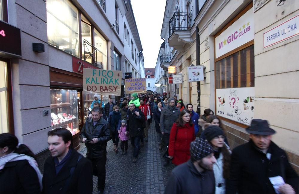 FOTO: Pochod Postavme sa za slušné Slovensko v Žiline 9. marec 2018, foto 22