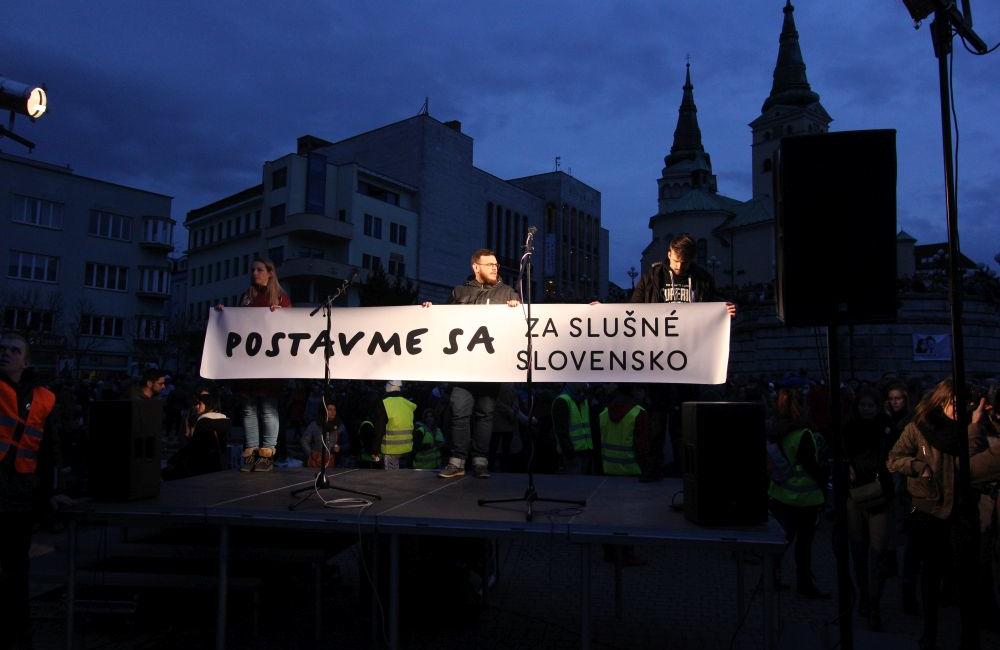 FOTO: Pochod Postavme sa za slušné Slovensko v Žiline 9. marec 2018, foto 63