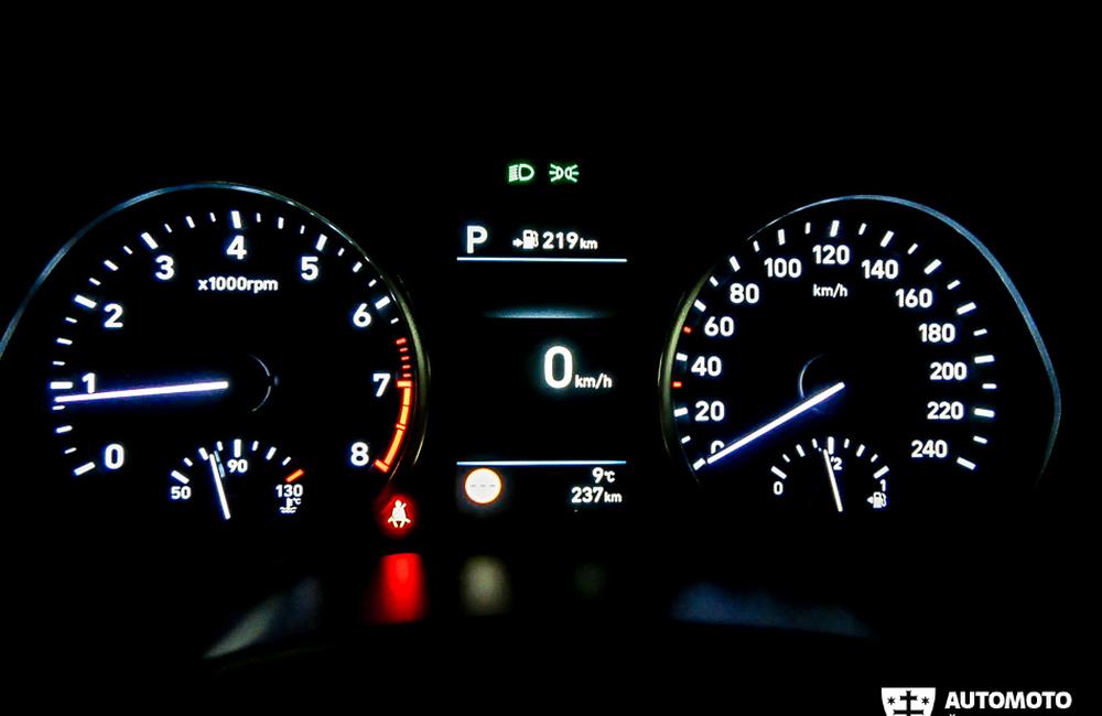 Redakčný test Hyundai i30 Fastback, foto 35