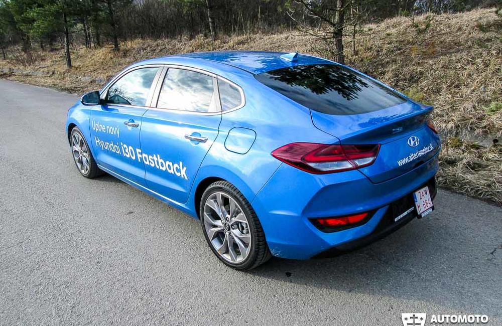 Redakčný test Hyundai i30 Fastback, foto 14