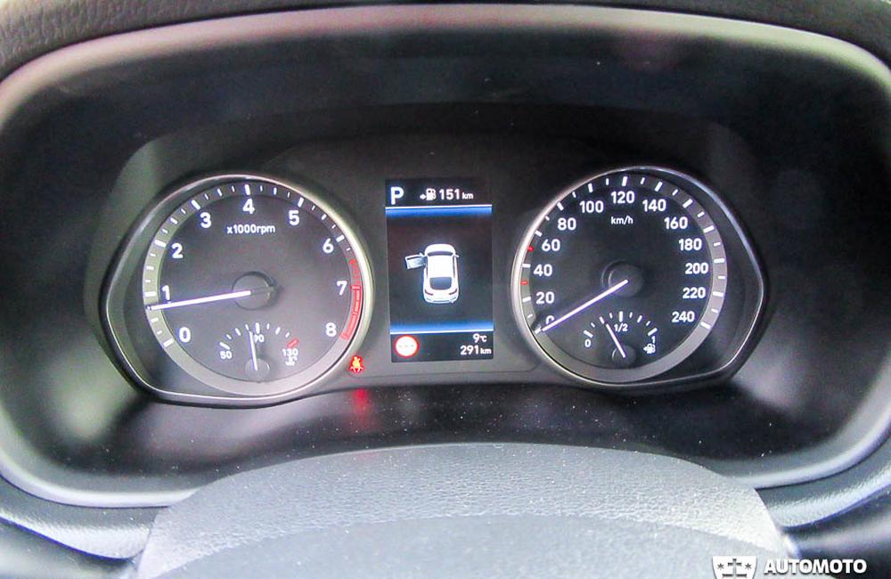 Redakčný test Hyundai i30 Fastback, foto 31